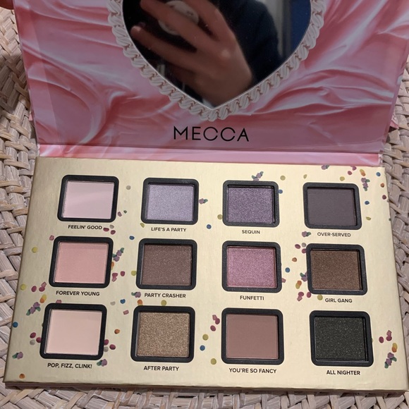 Too faced x Mecca Palette - Picture 2 of 6